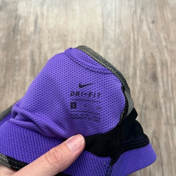 2/$15 Nike Swoosh Windrunner Sports Bra, size S, EUC! - Picture 4 of 6